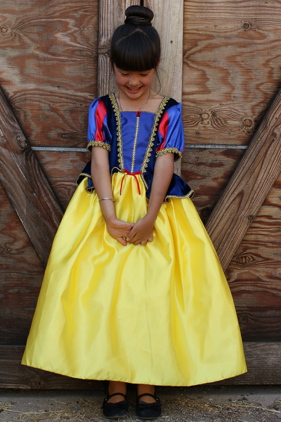 Deluxe Snow White Gown (Size 7-8)