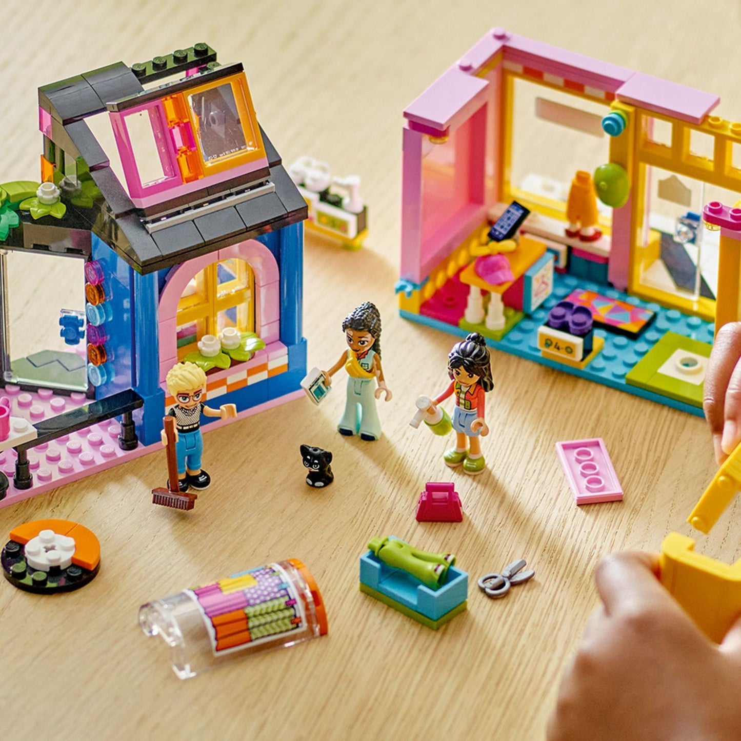 LEGO® Friends Vintage Fashion Store