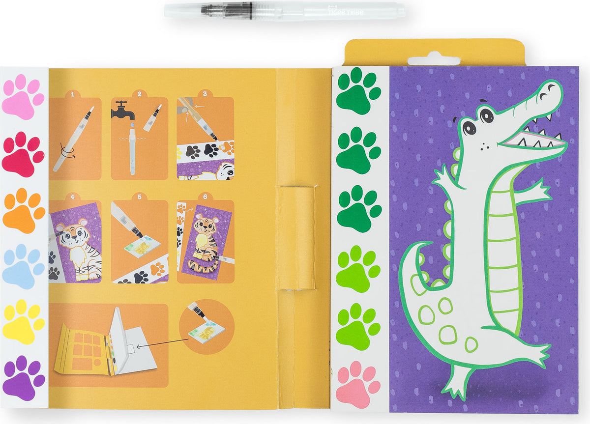 Children's folder with a crocodile design on a purple background